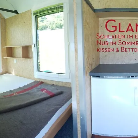 Mit Restaurant & Sportarena Кемпінг *