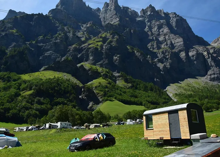 Camping Mit Restaurant & Sportarena *