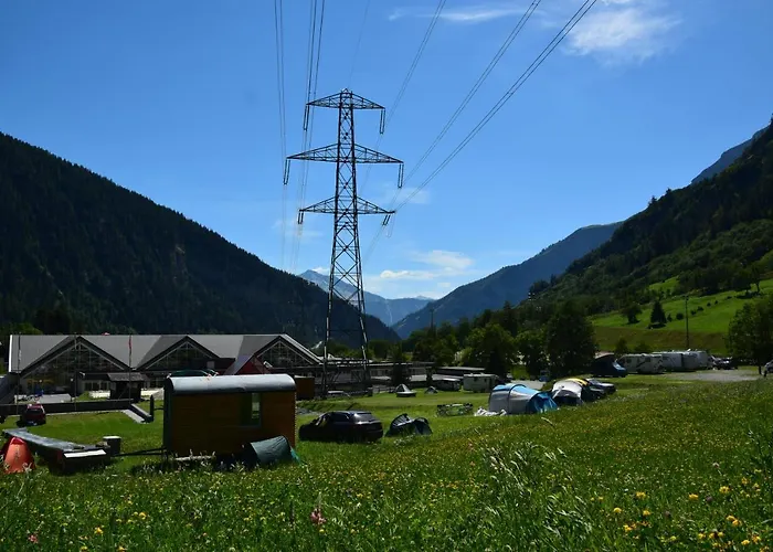 Camping Mit Restaurant & Sportarena *