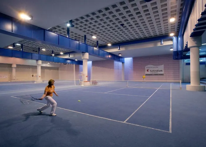 营地 Mit Restaurant & Sportarena *