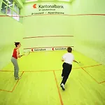캠프장 Mit Restaurant & Sportarena